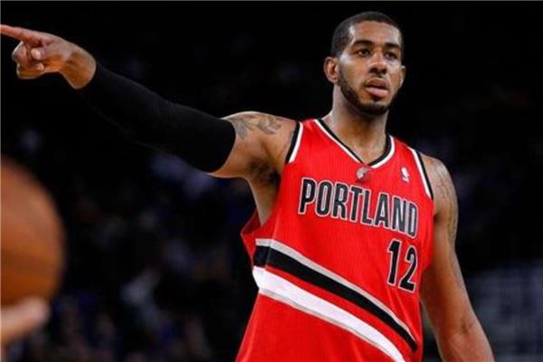 展现中国足 展现中国足